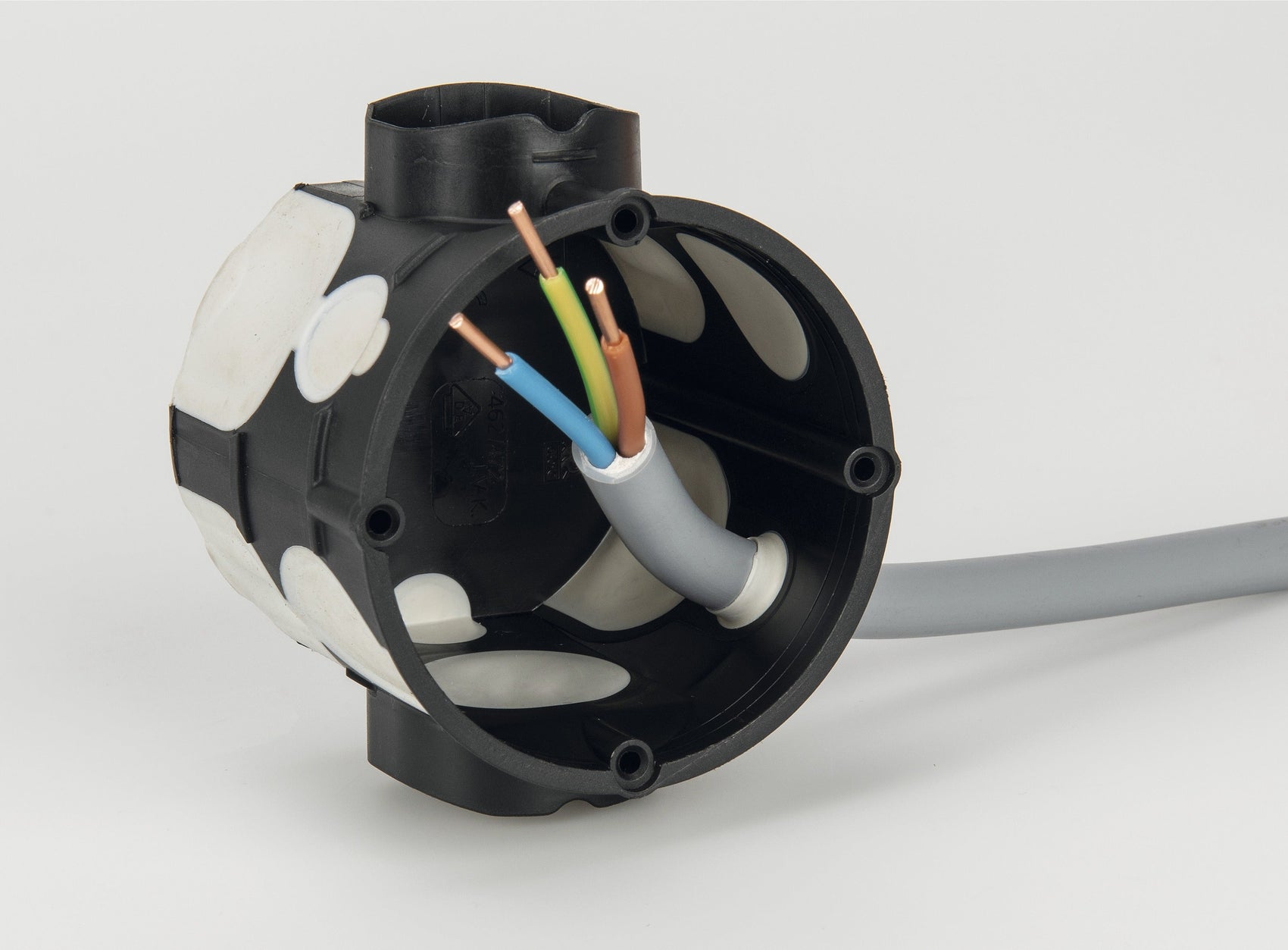 Mantelleitung vs. Erdkabel: Welche Leitung sollten Sie verwenden?